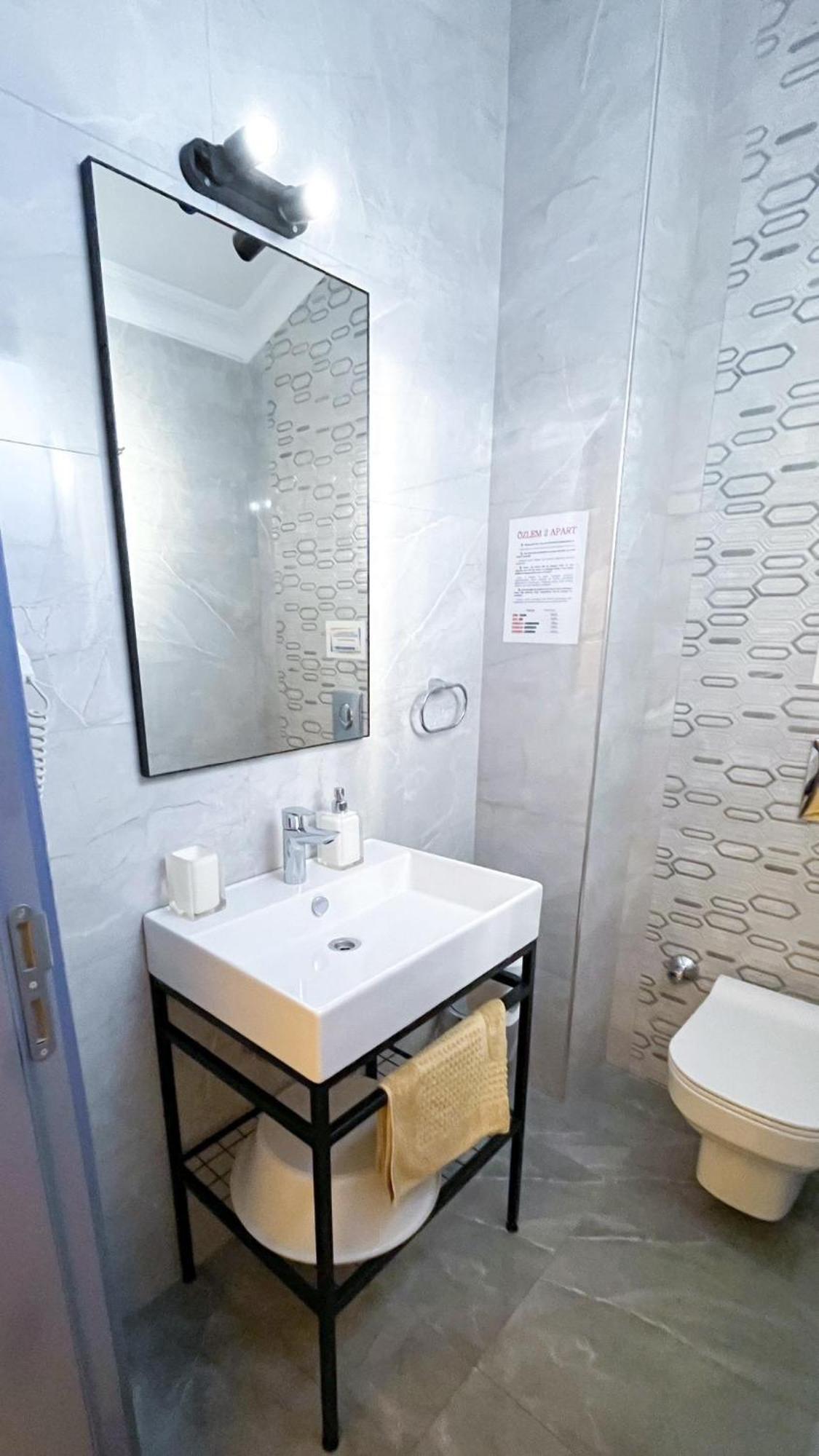 Ozlem 2 Apart Hotel Marmaris Ngoại thất bức ảnh