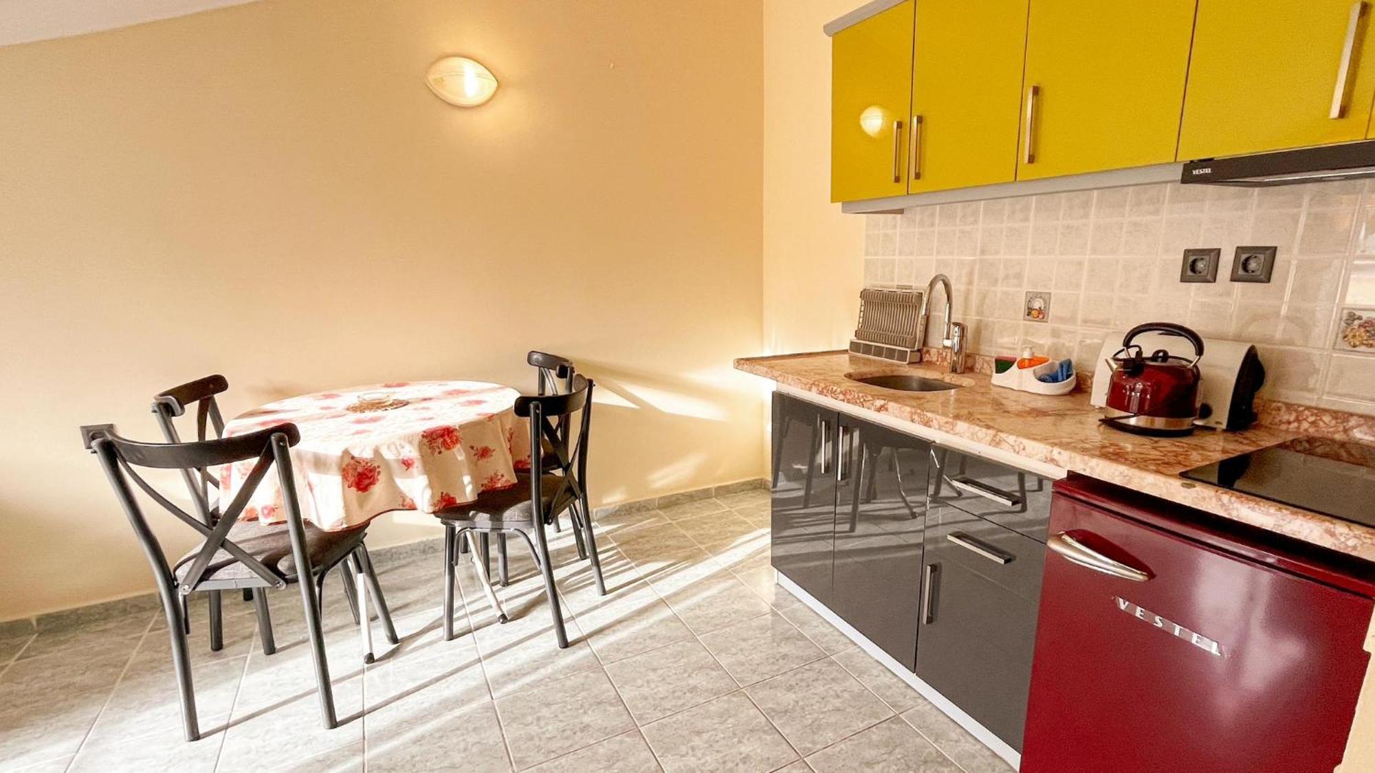 Ozlem 2 Apart Hotel Marmaris Ngoại thất bức ảnh