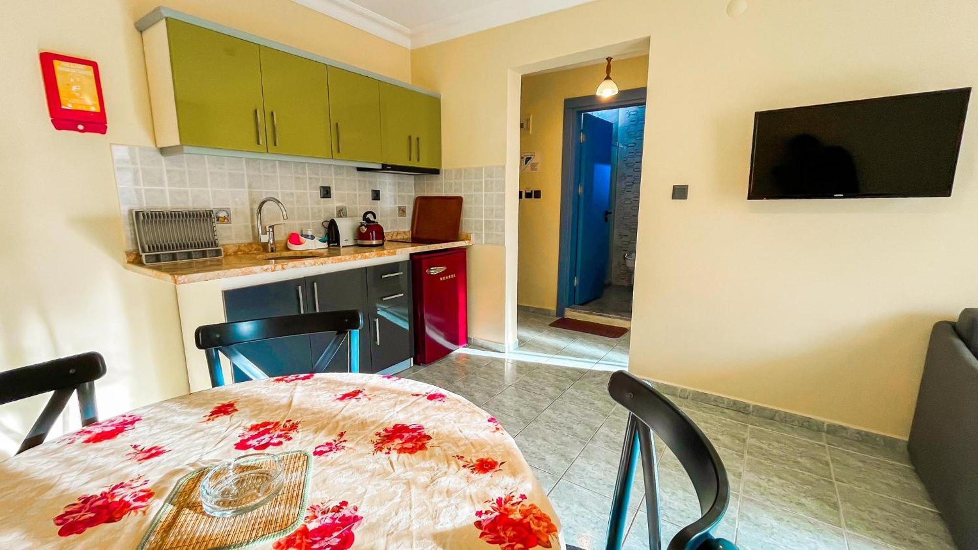 Ozlem 2 Apart Hotel Marmaris Ngoại thất bức ảnh